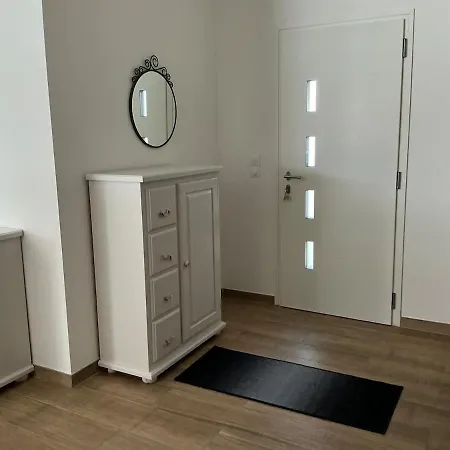 Large Quiet House Apartment *